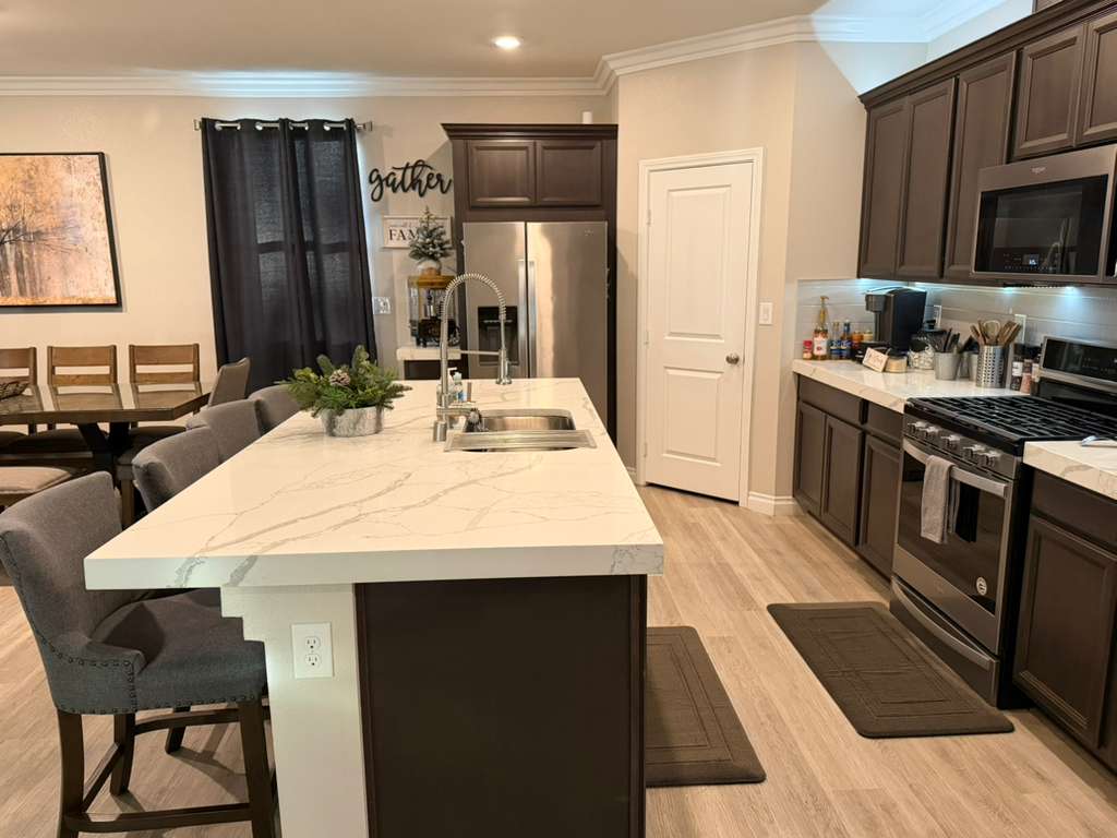 10 Reasons Las Vegas Homeowners Trust Professional House Cleaning Services