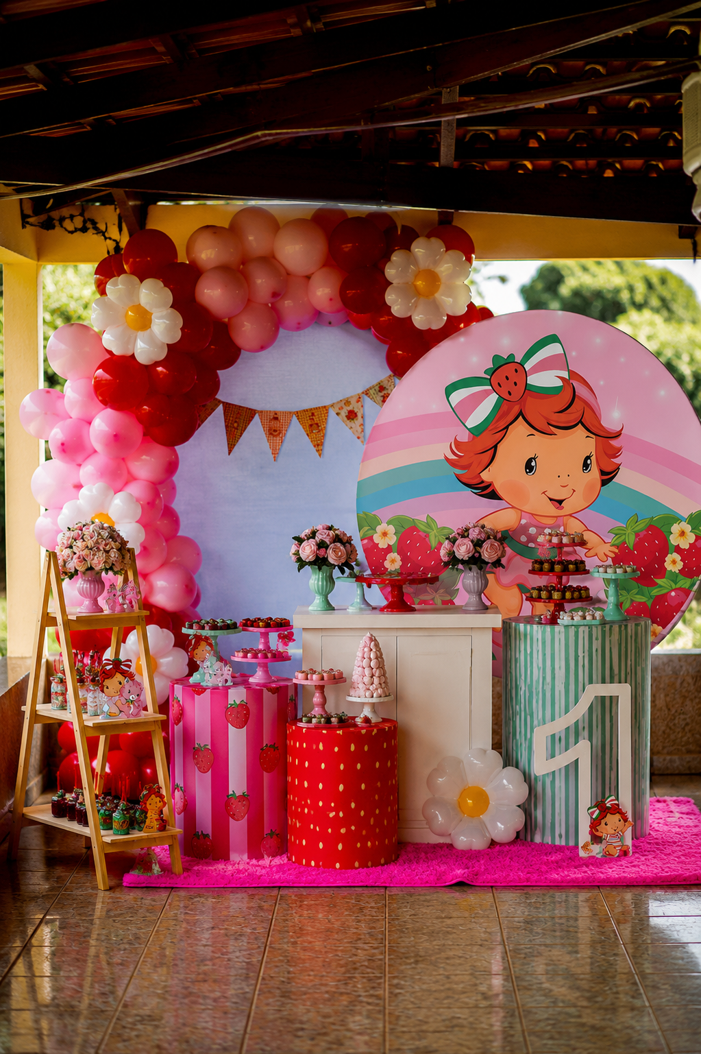 Decoração tema Moranguinho - Menina em Goianésia – GO