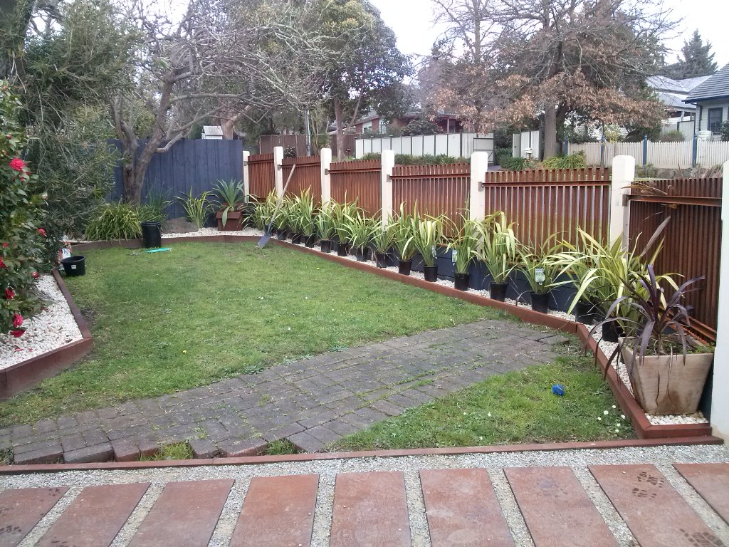 What is Corten Steel and Why Do Landscapers Love It?