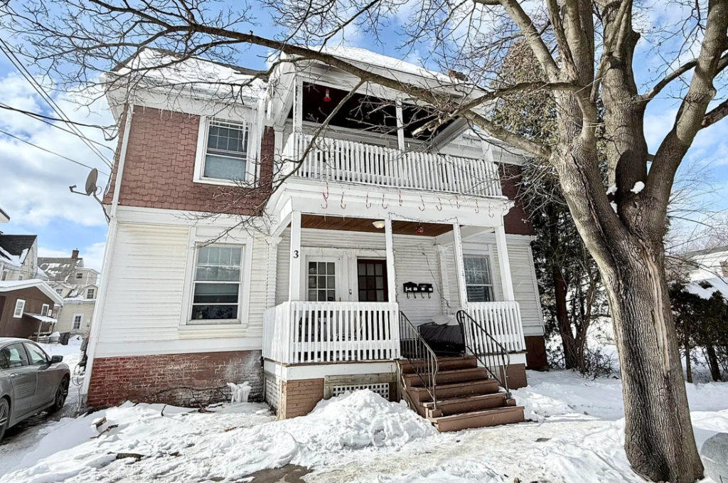 Nu Chapter house