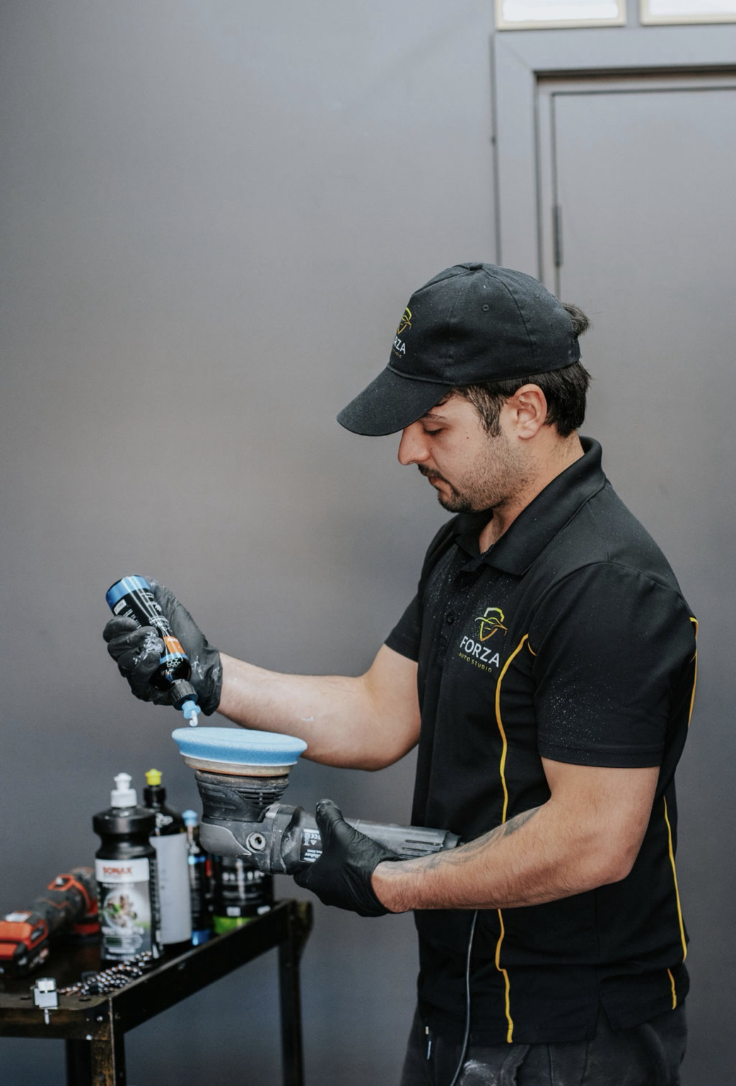 Pad and compound preparation before polishing