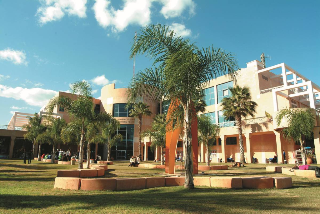 Campus dans un écrin de verdure