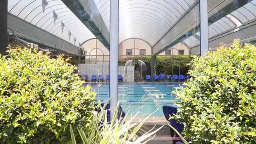 Piscine quasi-olympique