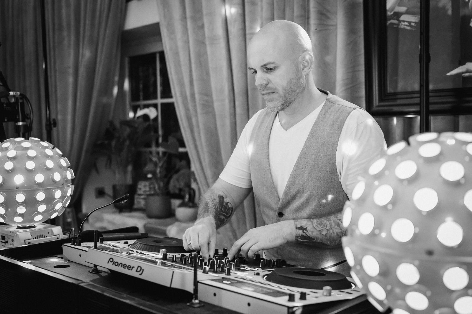 DJ Tobias Oer – Professioneller Hochzeits und Event DJ aus Quakenbrück