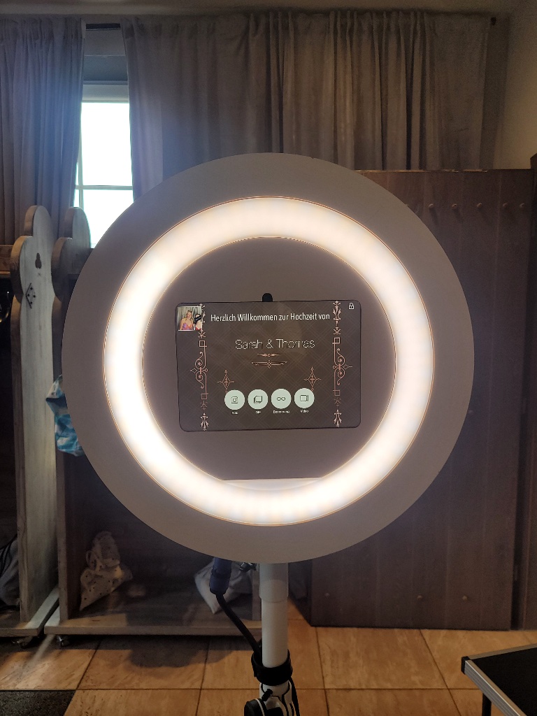 Fotobox mit Ringblitz – Hochzeitsunterhaltung