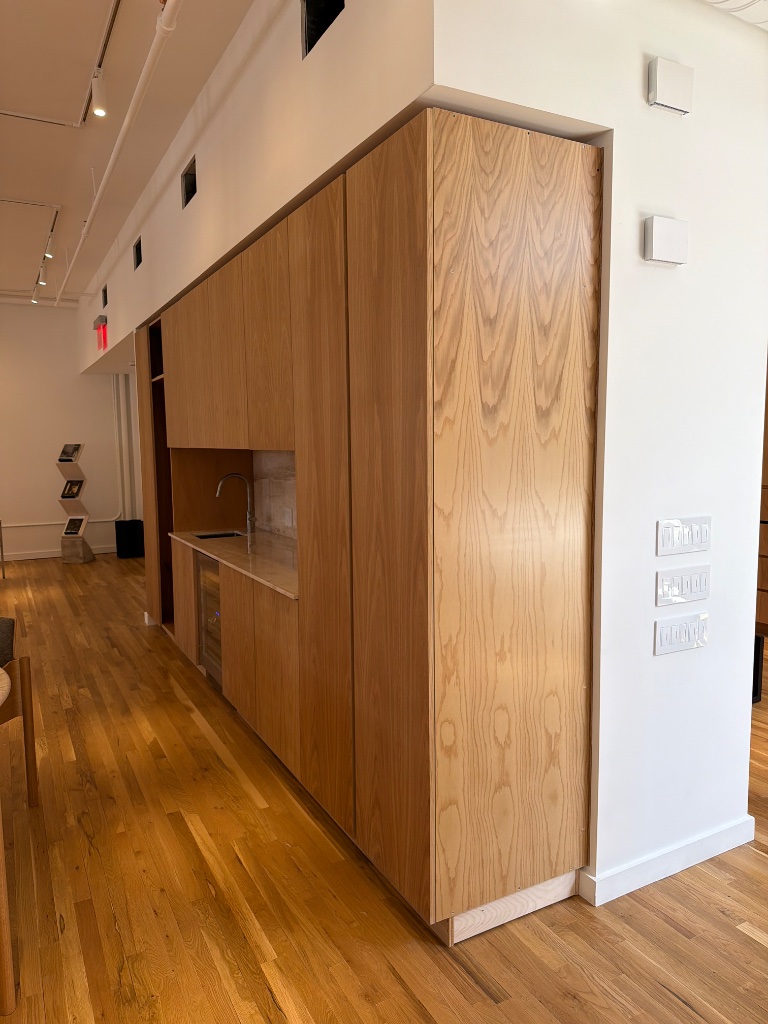 SUITENY Showroom — Final Touches