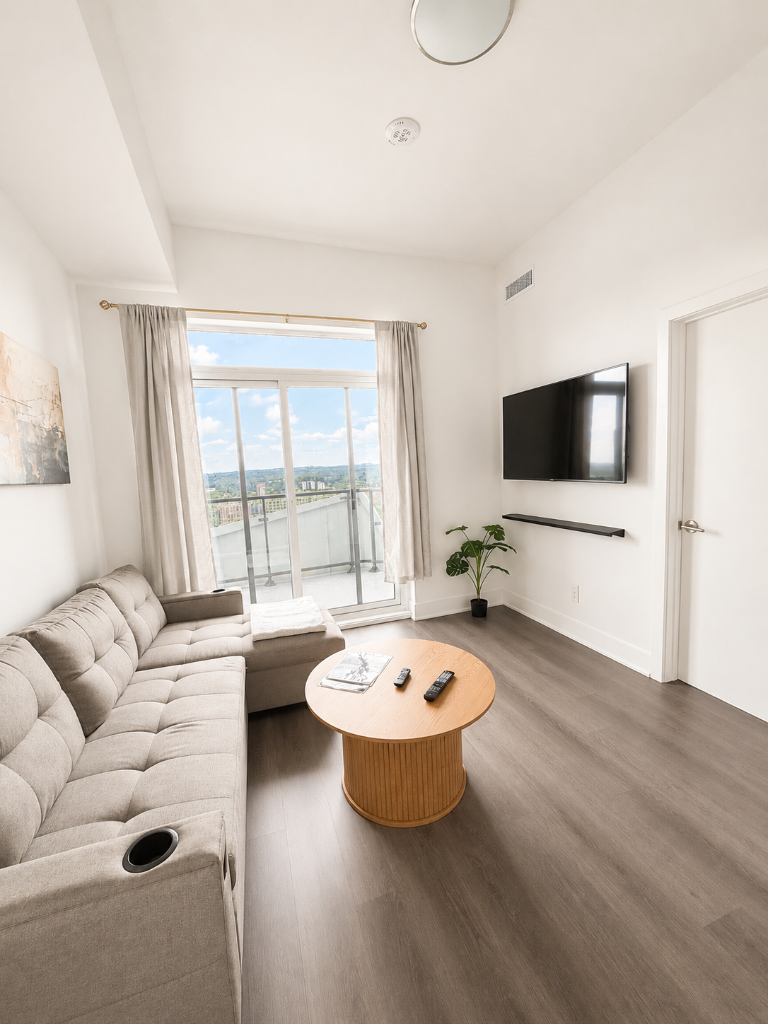 Modern Sky Suite — Luxury Short-Term Rental in Kitchener, Ontario