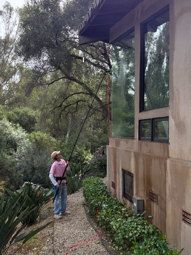 Exterior window cleaning