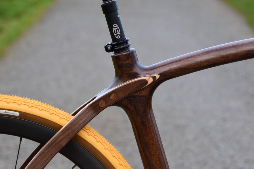 Wooden seat cluster and seatpost junction on Zafi