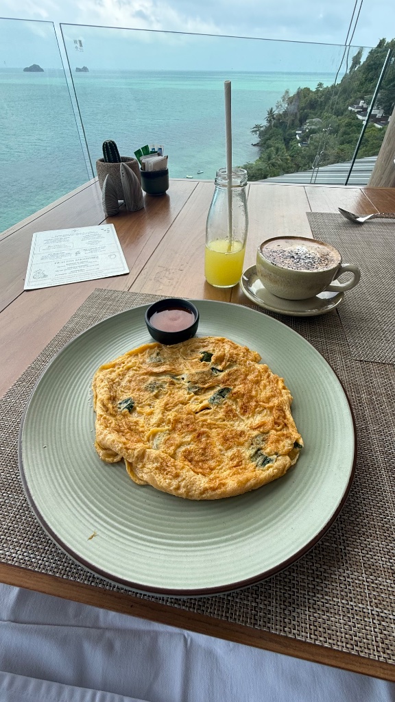 Conrad Signature omelette with acacia leaves