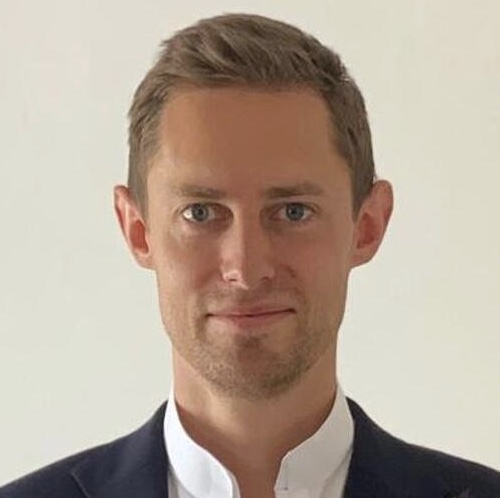 Paul Comoy - Pitlane Capital portfolio searcher, France