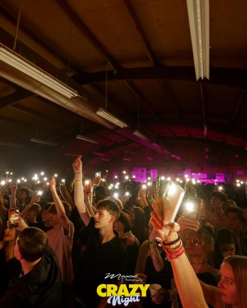 Crazy Night — Public