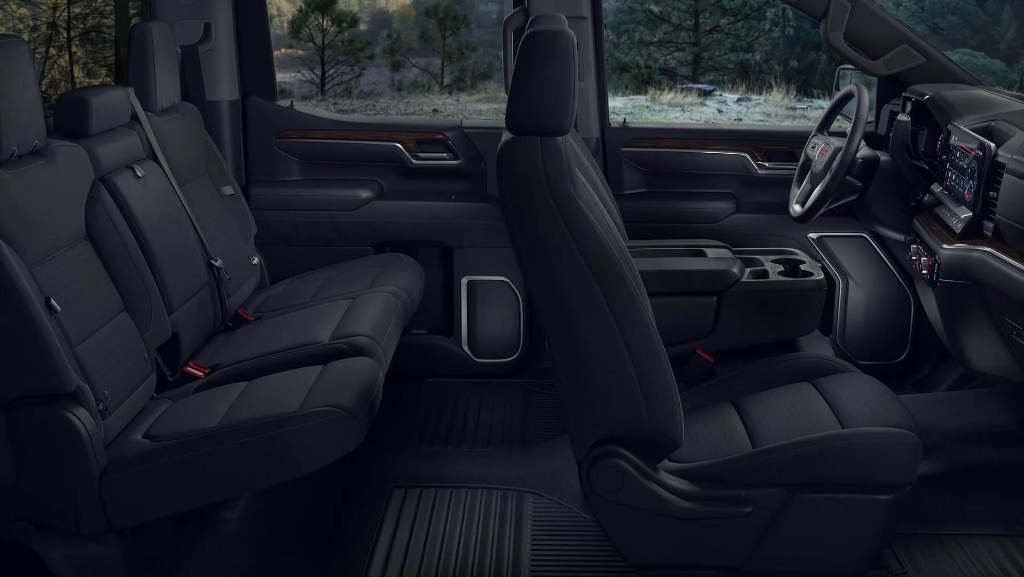 2023 GMC Sierra 1500 Elevation rental in Spokane, photo 11