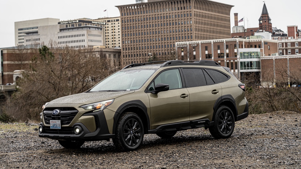 2023 Subaru Outback Onyx XT rental in Spokane, photo 3