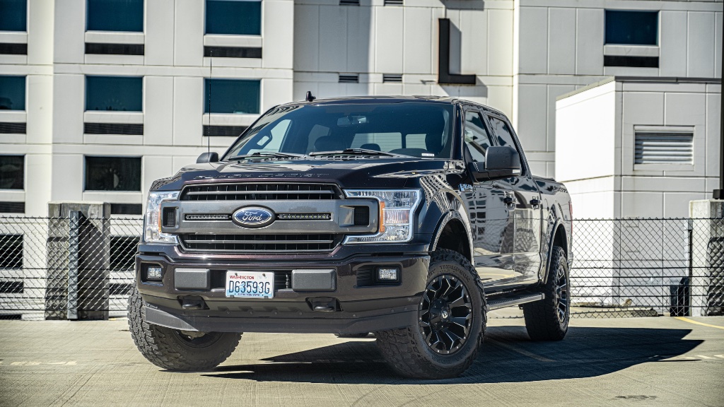 2018 Ford F-150 XLT Super Sport rental in Spokane, photo 8