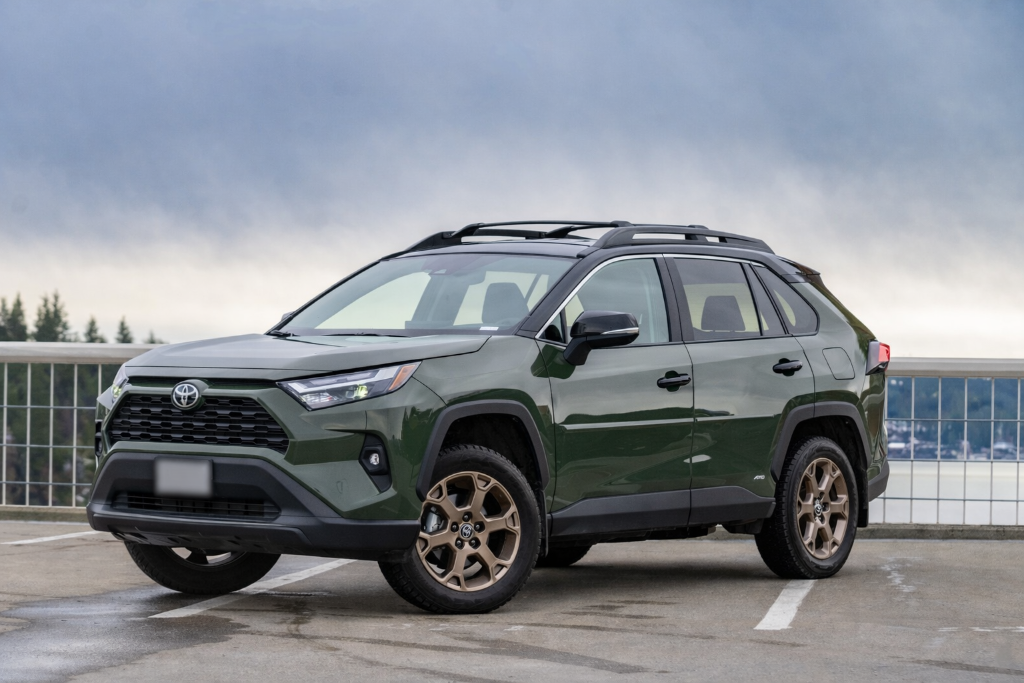 Toyota RAV4 Woodland Edition Hybrid AWD