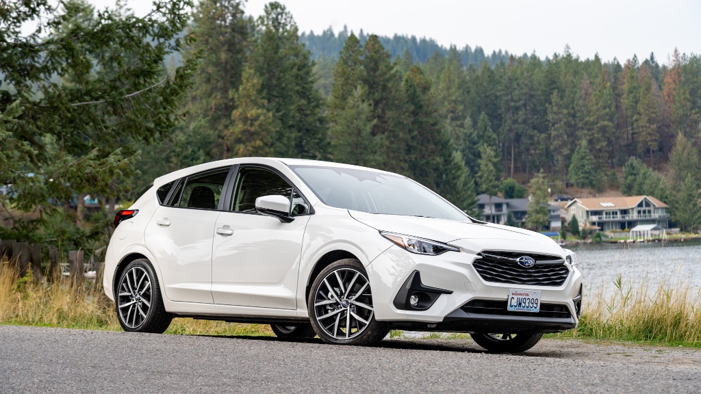 2024 Subaru Impreza Sport AWD rental in Spokane, photo 6