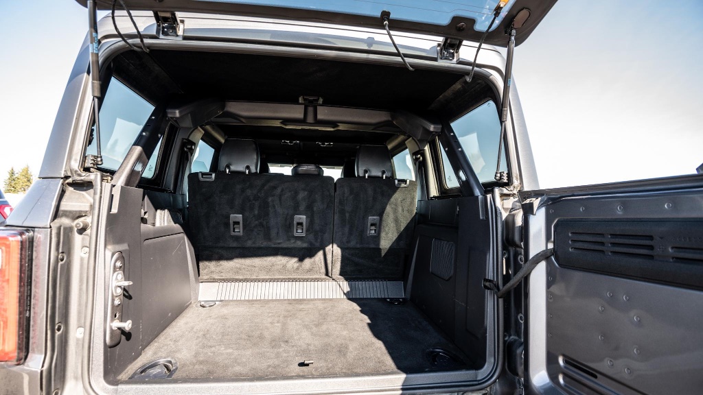 2023 Ford Bronco Wildtrak Advanced 4x4 rental in Spokane, photo 8