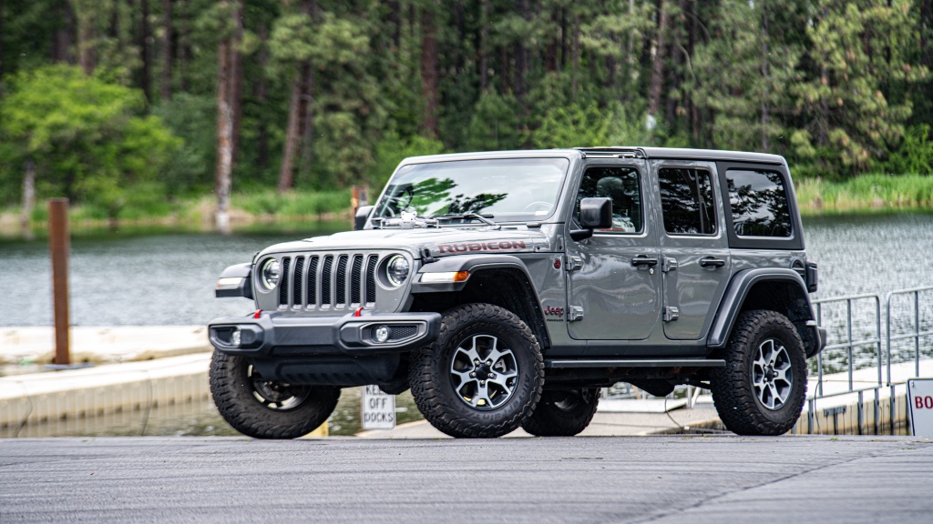 2023 Jeep Wrangler Rubicon 4x4 Hardtop rental in Spokane, photo 2