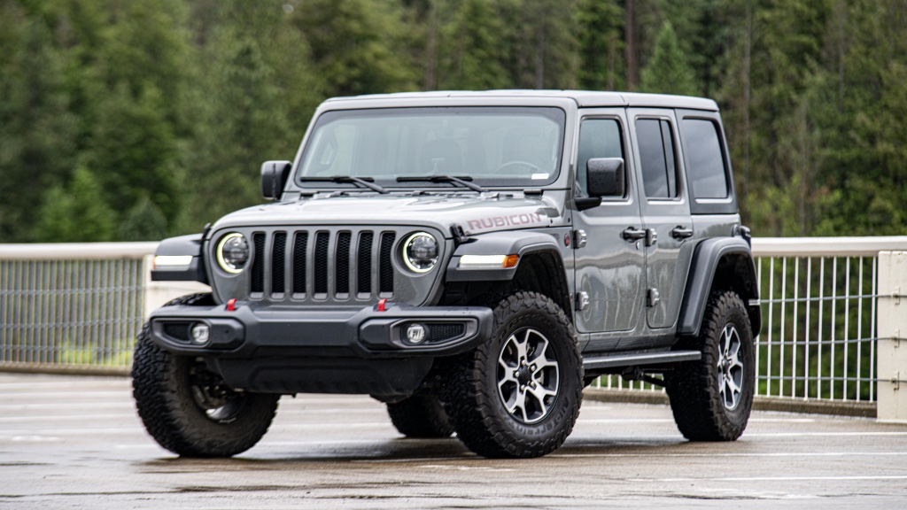 2023 Jeep Wrangler Rubicon 4x4 Hardtop rental in Spokane, photo 4