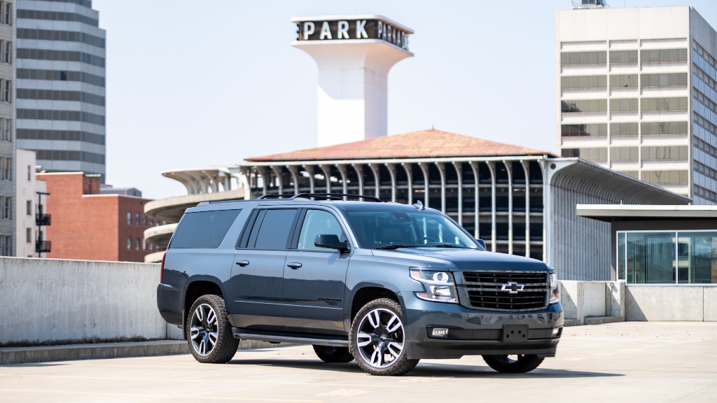 2020 Chevrolet Suburban Premier RST 4WD rental in Spokane, photo 4