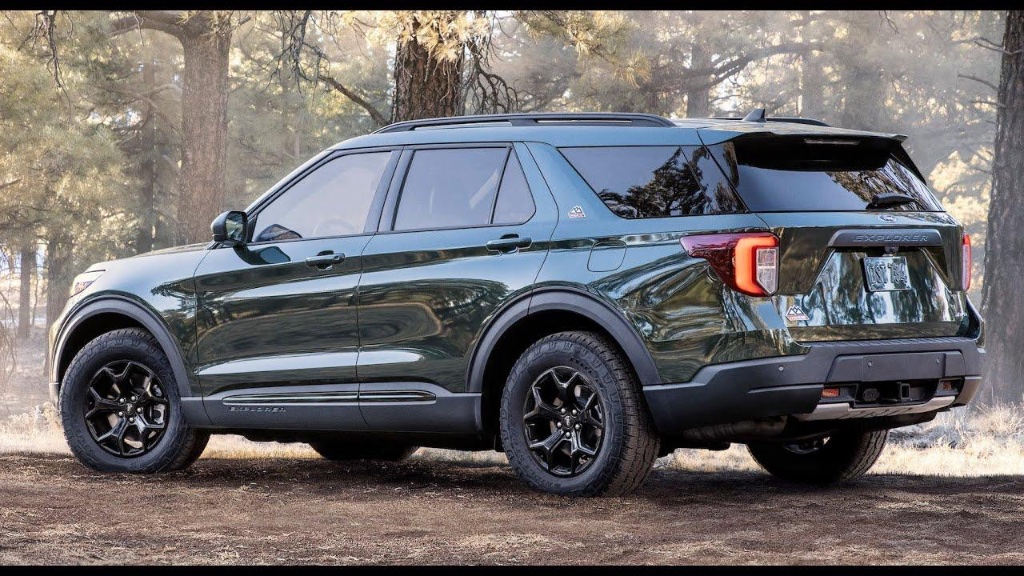 2022 Ford Explorer Timberline AWD rental in Spokane, photo 7