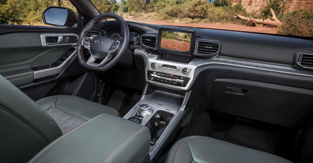 2022 Ford Explorer Timberline AWD rental in Spokane, photo 8