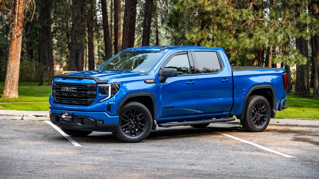 2023 GMC Sierra 1500 Elevation rental in Spokane, photo 2