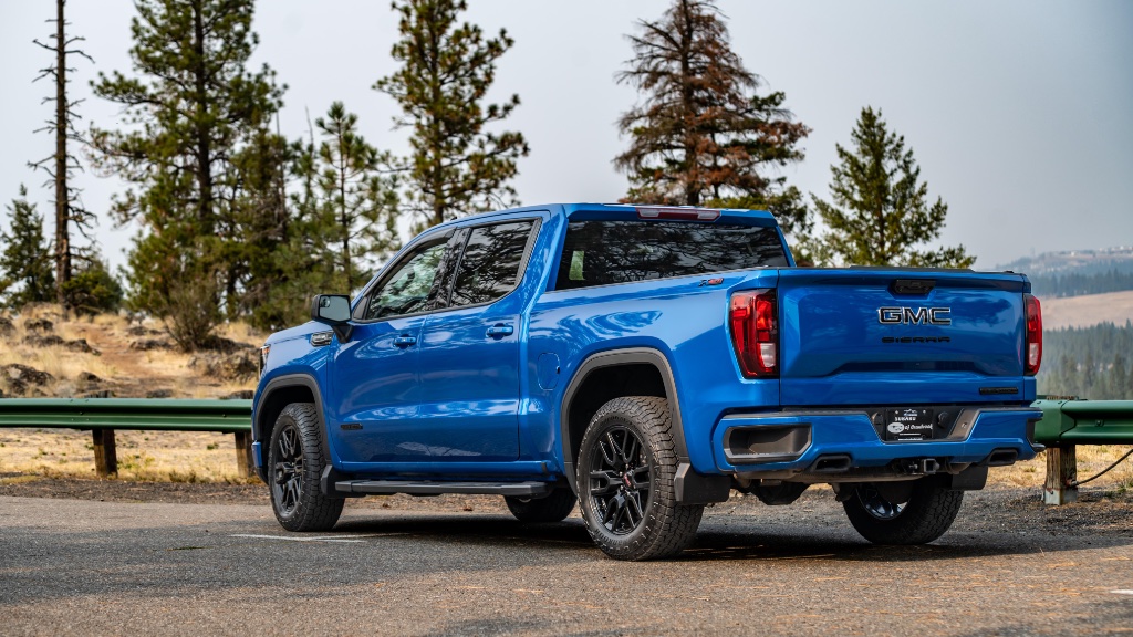 2023 GMC Sierra 1500 Elevation rental in Spokane, photo 10