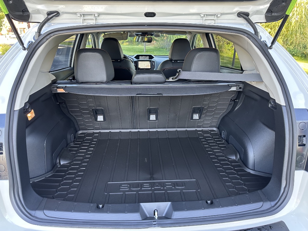 2023 Subaru CrossTrek Limited 2.5L rental in Spokane, photo 7