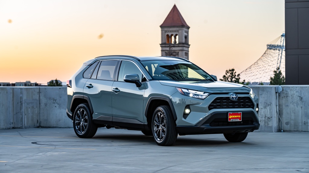 2023 Toyota RAV4 Hybrid XLE Premium AWD rental in Spokane, photo 8