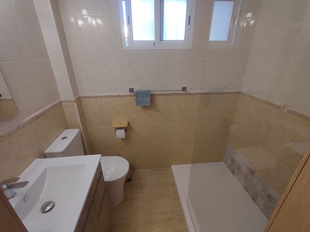 Badkamer - moderne badkamer appartement Calahonda de Mijas Costa del Sol