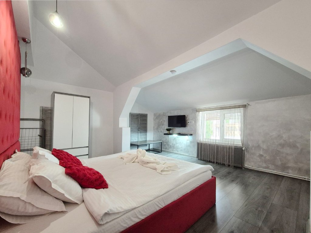 Apartament 2 camere cu baie proprie
