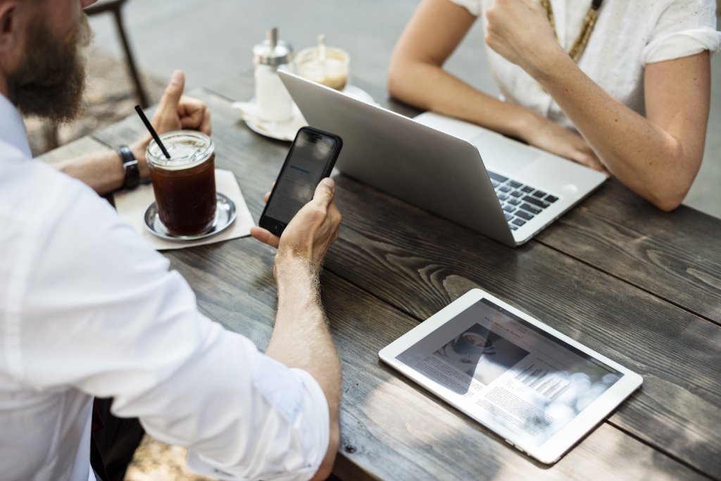 Owner Communication & Reporting