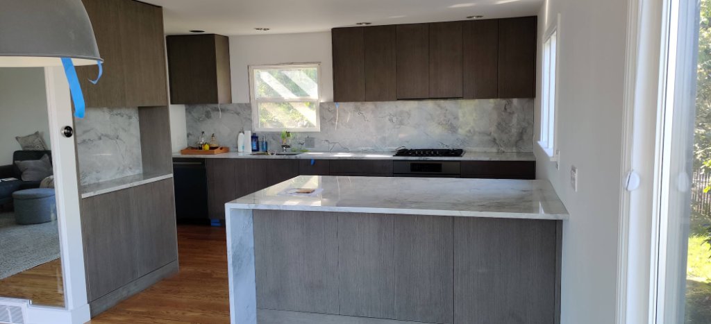 Modern Kitchen Remodel with Marble Backsplash Eastside Seattle