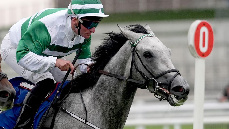 Push The Boat Out winning the Round Tower Stakes