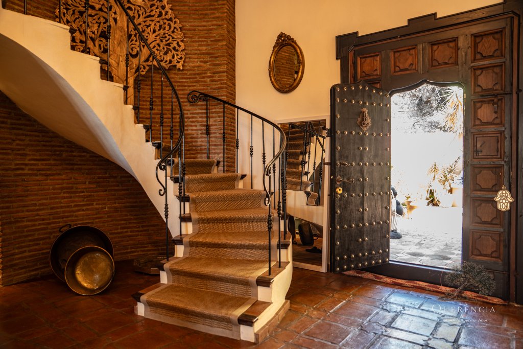Salón iluminado