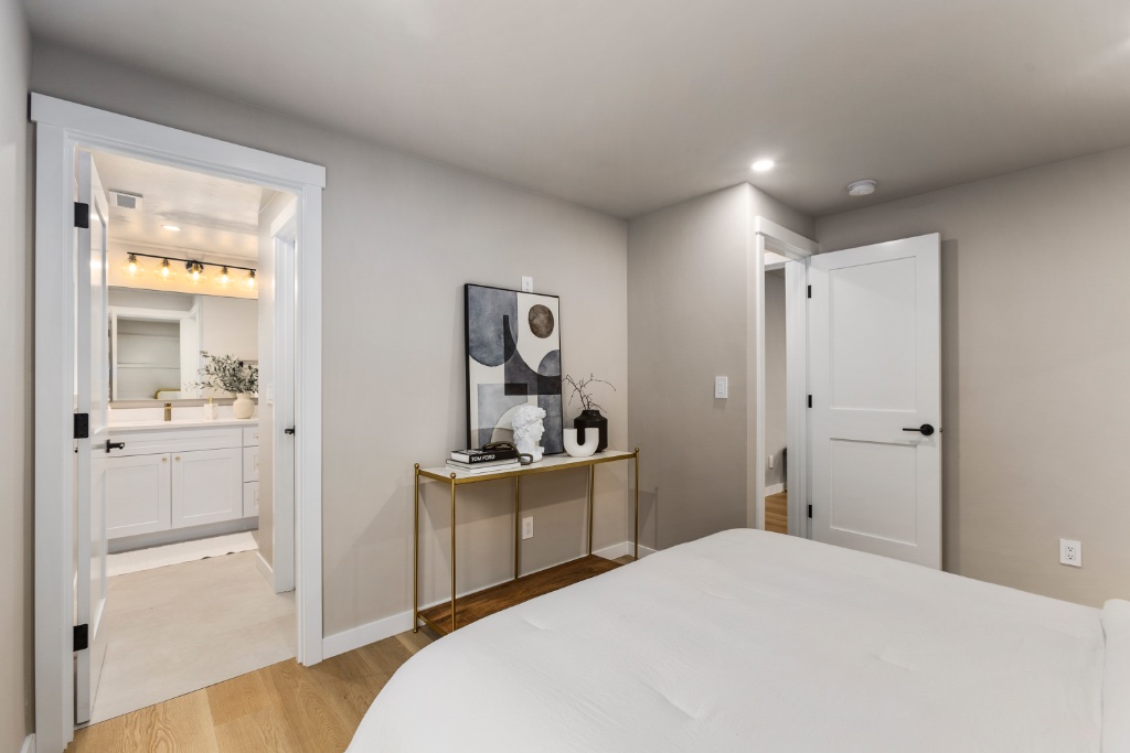 Seattle luxury residence construction project photo 23