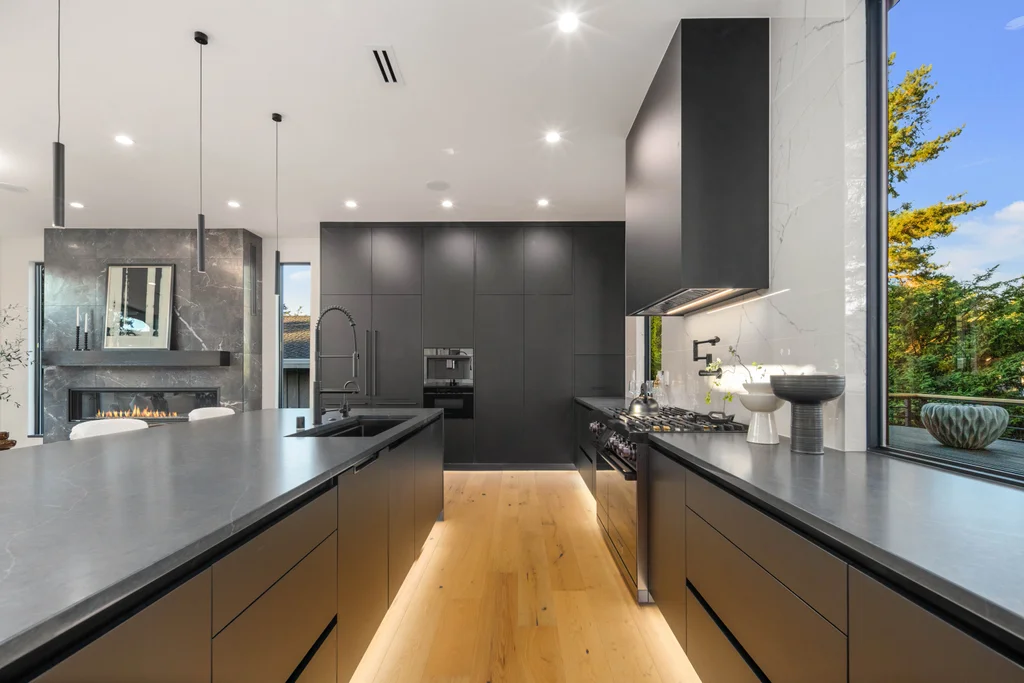Bellevue luxury home construction project photo 15