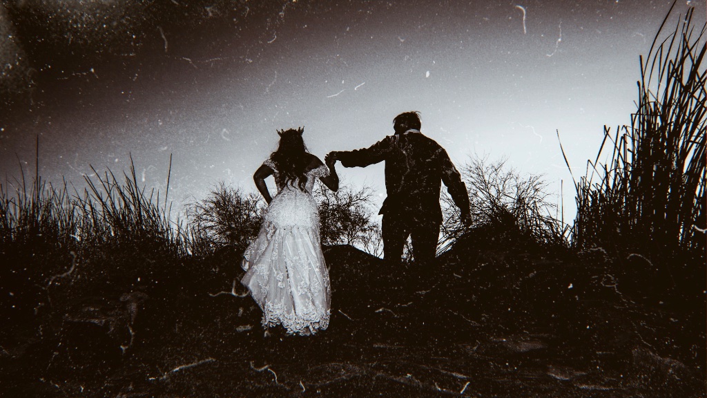 Couple silhouette dark landscape