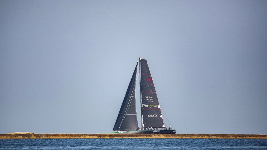 Racing yacht