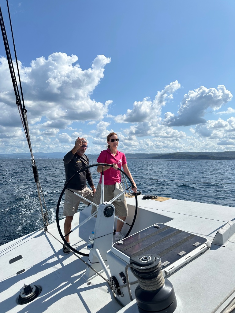 Veliki Viharnik in Doers on Board na regati