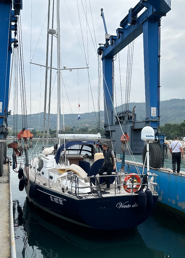 Servis plovila v Ladjedelnici Izola
