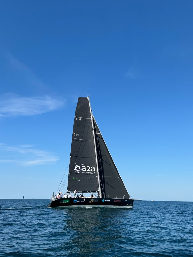VOR 60 in port