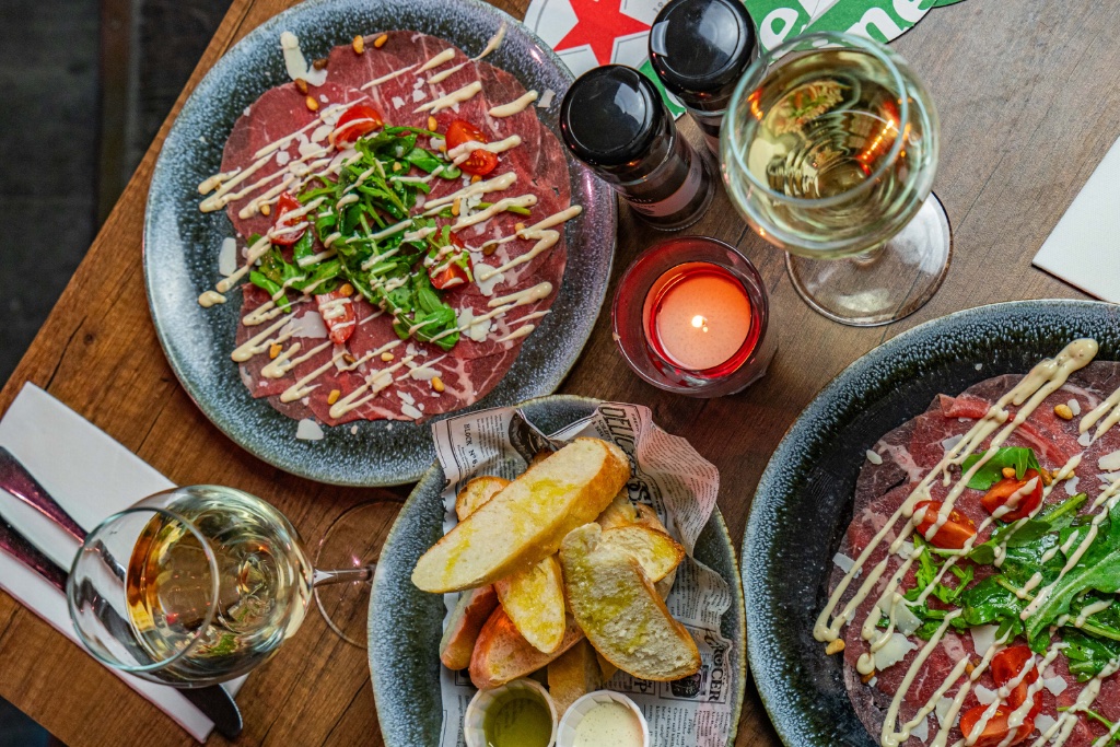 Live Amsterdam menu