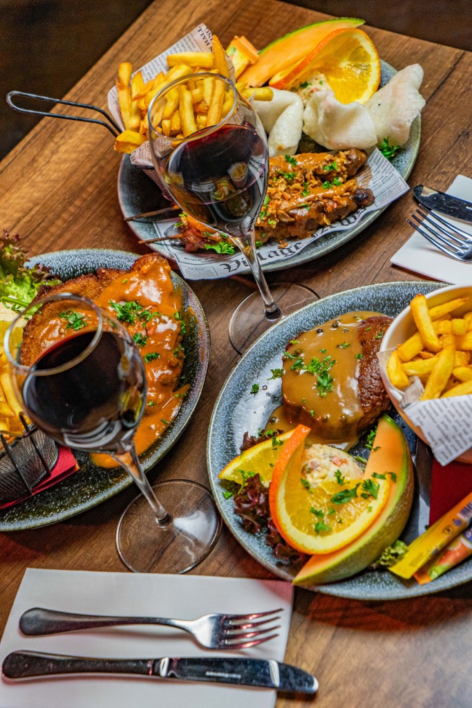 Live Amsterdam menu