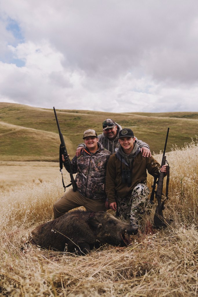 Guided blacktail deer hunting on Camatta Ranch, Central Coast California