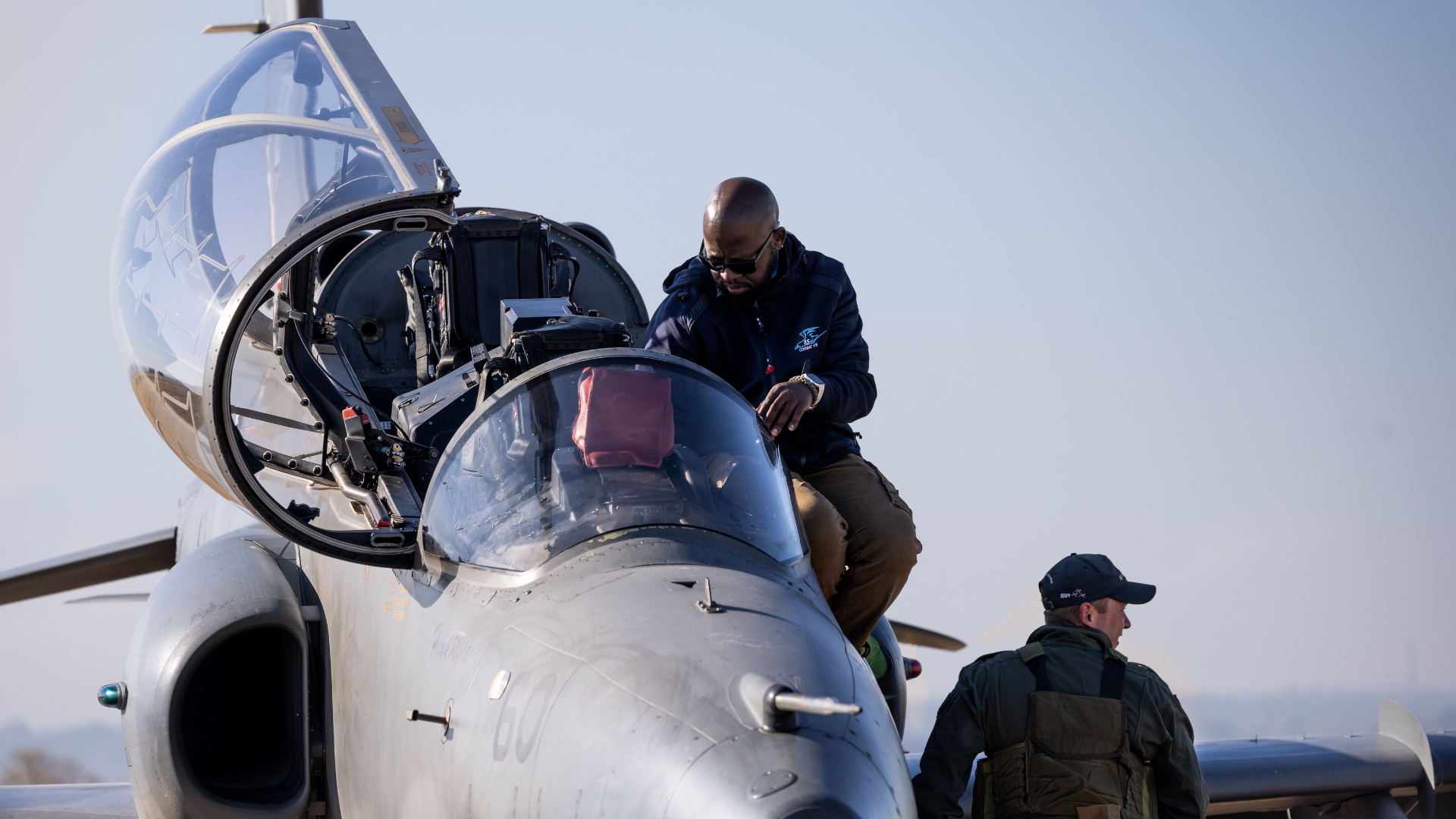 Respirar antes de decidir: el protocolo de 90 segundos que usan los pilotos de combate bajo presión