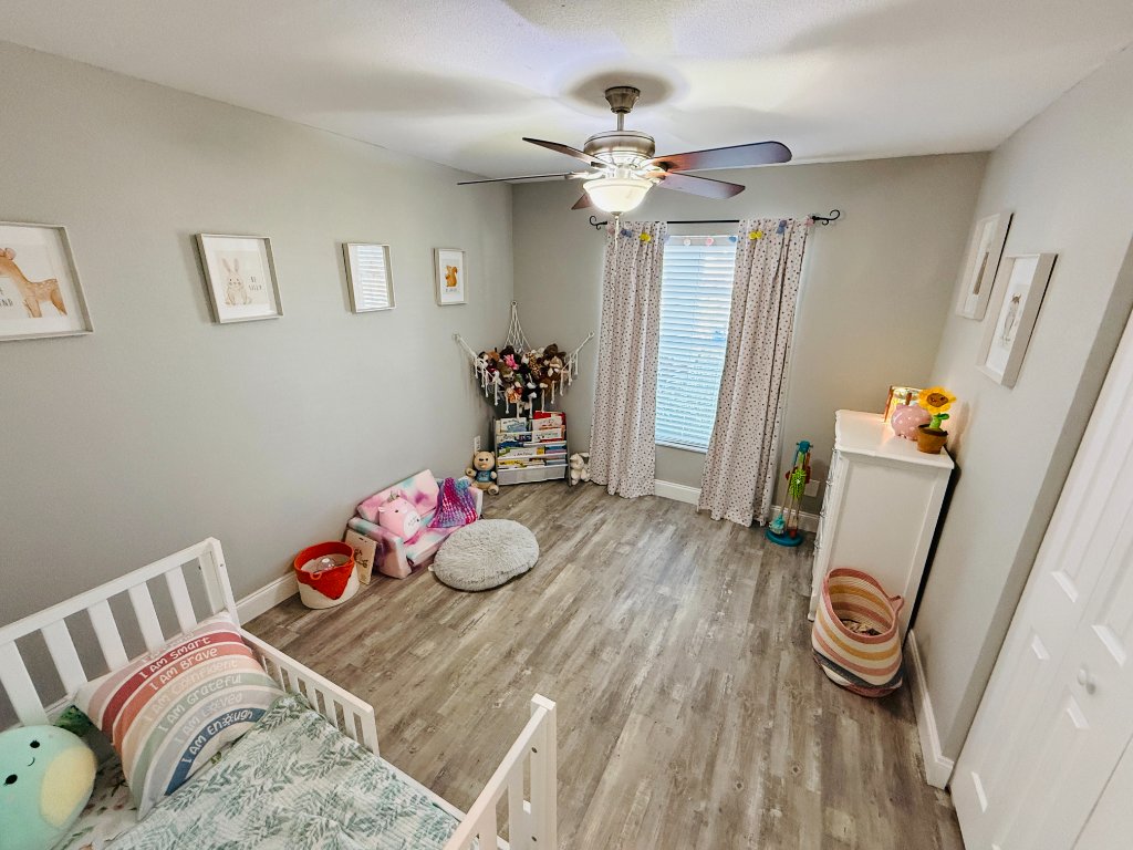 14337 Diplomat Dr photo 19