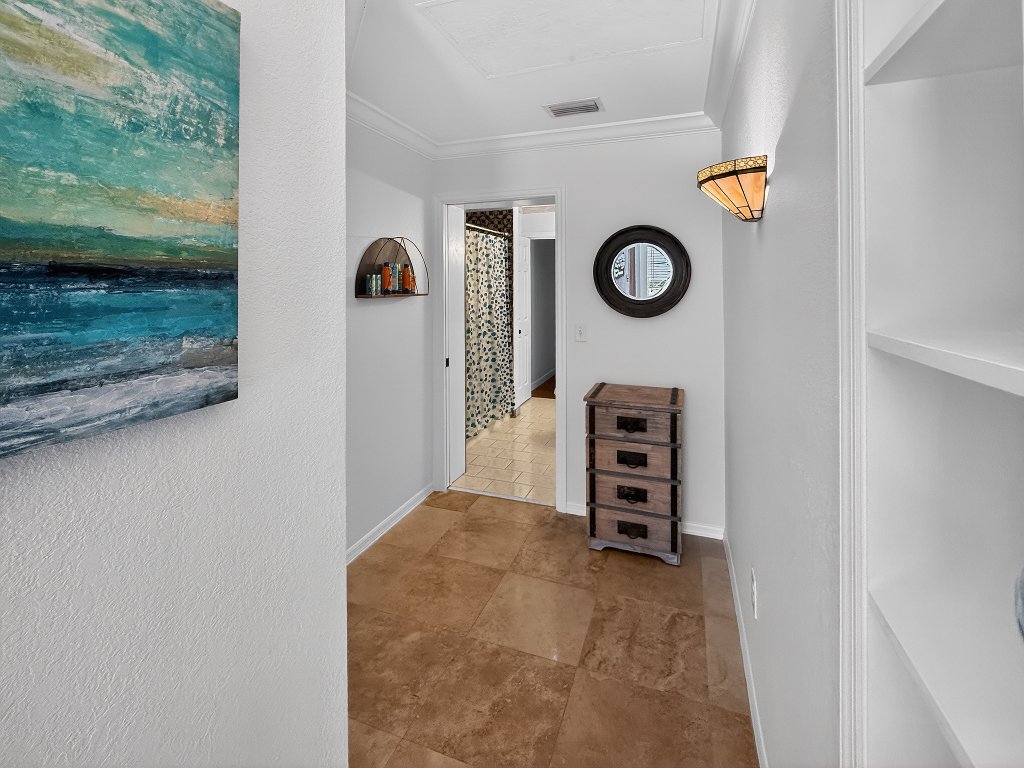 Clearwater, FL Listing photo 17